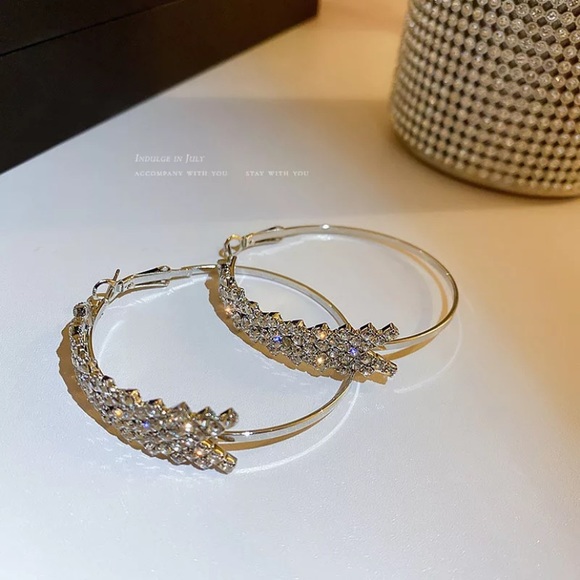 New 18k gold plated diamond luxury earrings - Picture 4 of 4